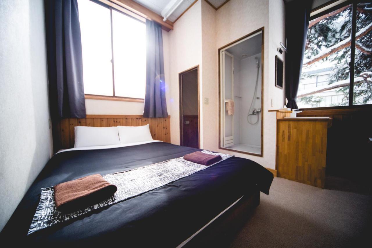 Hakuba Cortina Lodge Otari Екстериор снимка