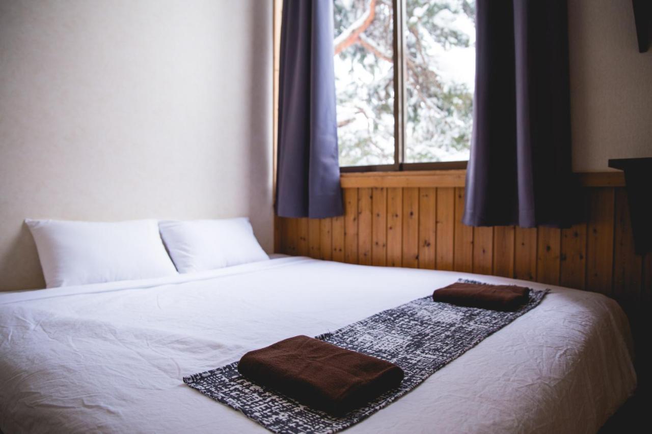 Hakuba Cortina Lodge Otari Екстериор снимка