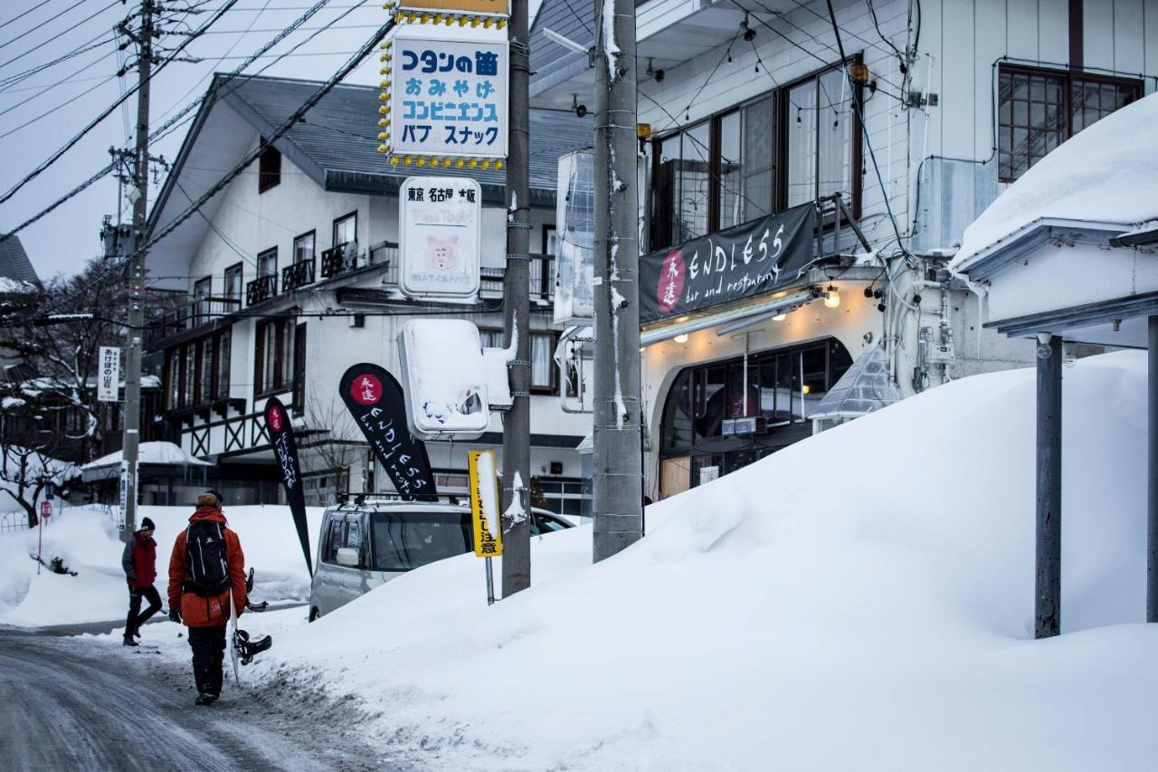 Hakuba Cortina Lodge Otari Екстериор снимка