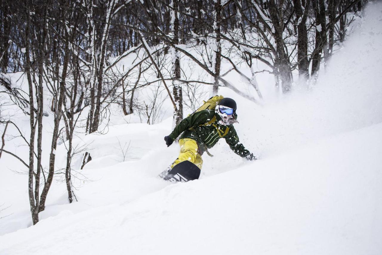 Hakuba Cortina Lodge Otari Екстериор снимка